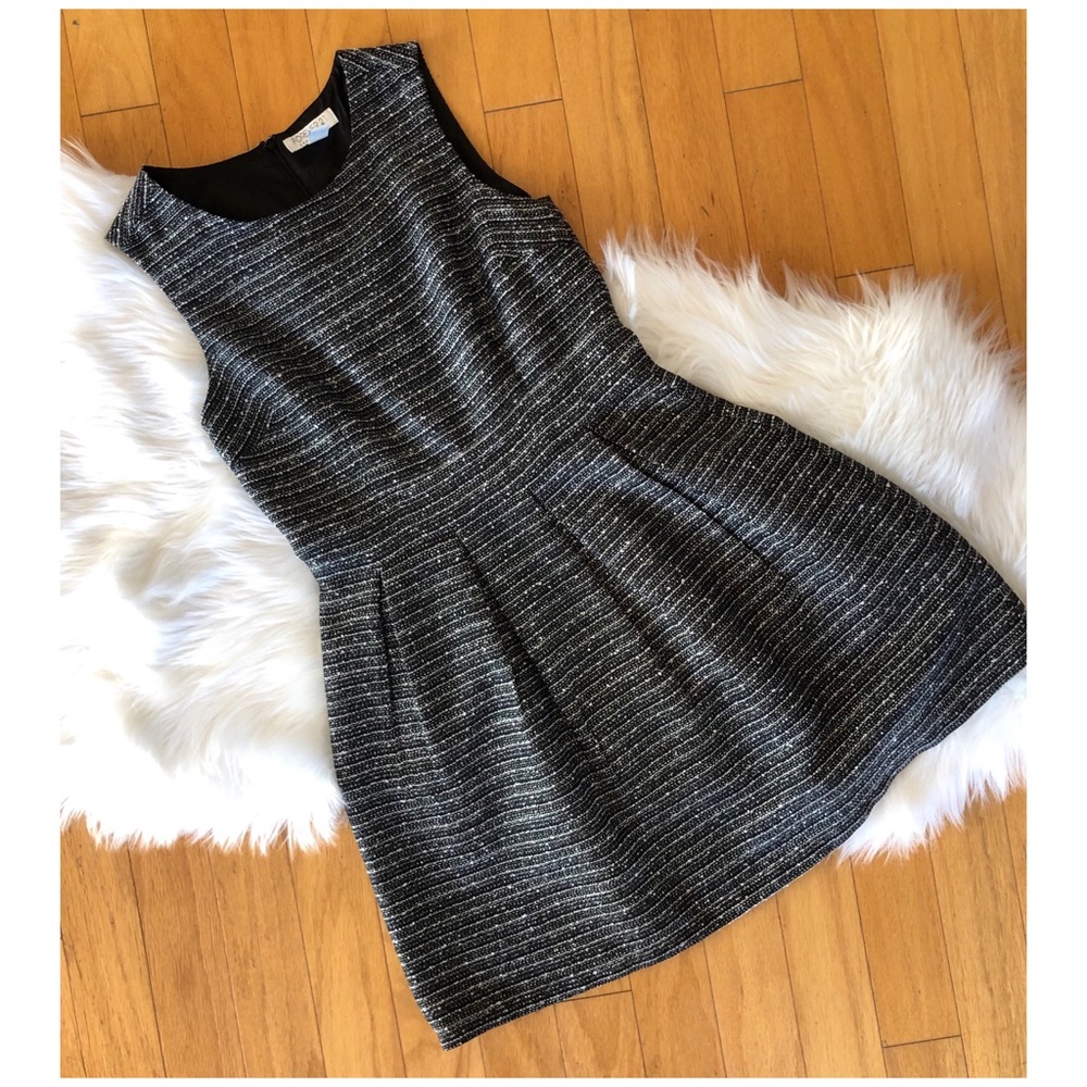 Forever 21 Fit and Flare Gray Metallic Thread Dress Fits S